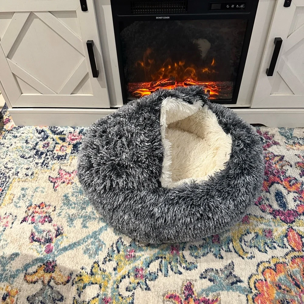 24” x 24” Dog/Cat Snuggle Bed